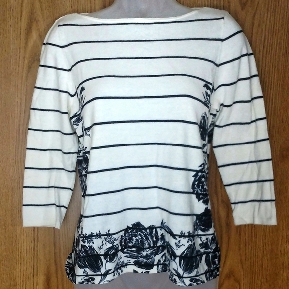 ANN TAYLOR FLOURAL T-SHIRT PETITE - Picture 3 of 7